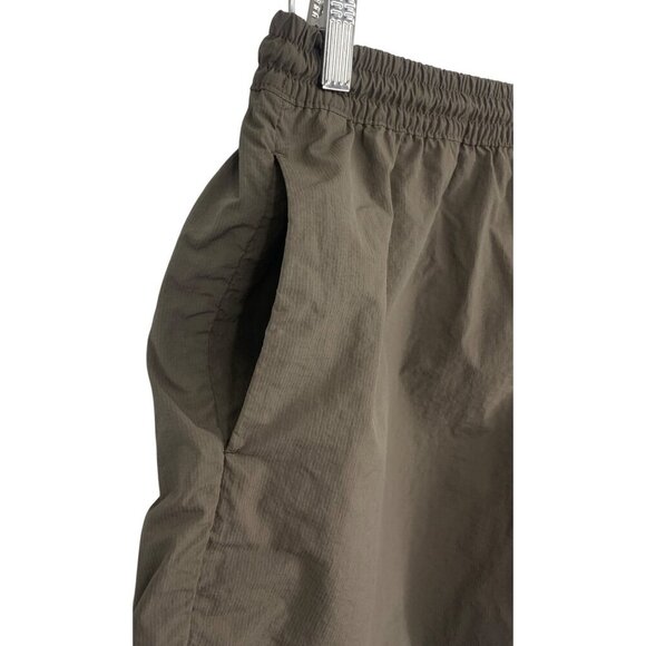 Feature Mens Brown Athletic Short Size Medium M Athleisure Training Pocket EUC - Picture 5 of 12